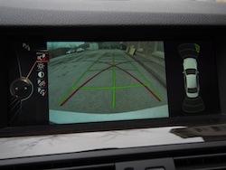 2014 寶馬 BMW 535d xDrive Metallic White rear view camera display
