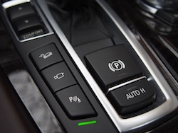 2014 寶馬 BMW 535d xDrive Metallic White center console controls