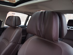2014 寶馬 BMW 535d xDrive Metallic White comfort seats adjustable airplane headrests