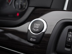 2014 寶馬 BMW 535d xDrive Metallic White start stop engine button