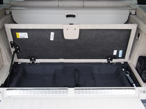 2016 BMW X5 xDrive40e Plug-In Hybrid trunk hidden storage
