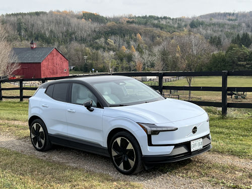 Volvo EX 30